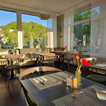 Otel Am Kurpark-garni