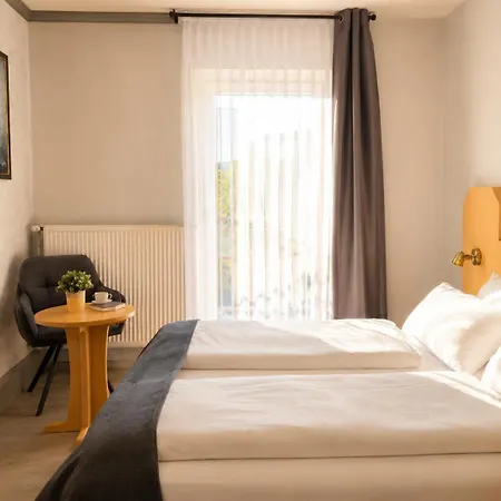 Hotell Am Kurpark- Sauna Kostenfrei Inklusive