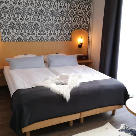 Hotel Am Kurpark 3*