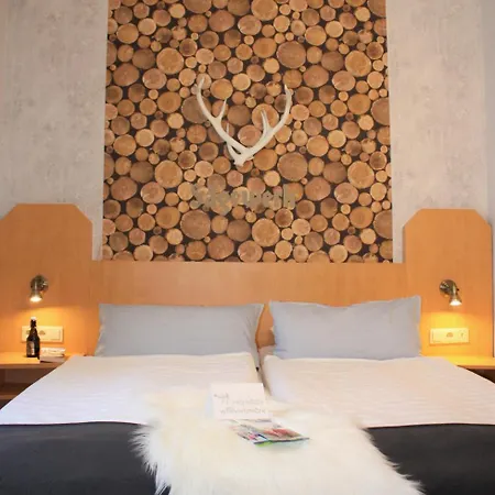 Am Kurpark-garni 3* Бад-Лаутерберг